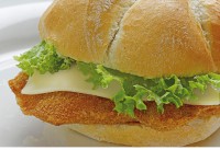 Schnitzel-Semmel mit Käse Pute